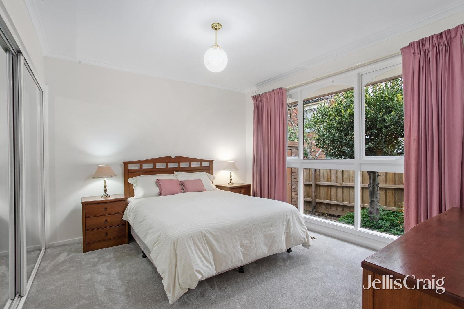 2/3 Compton Street, Glen Waverley image 5