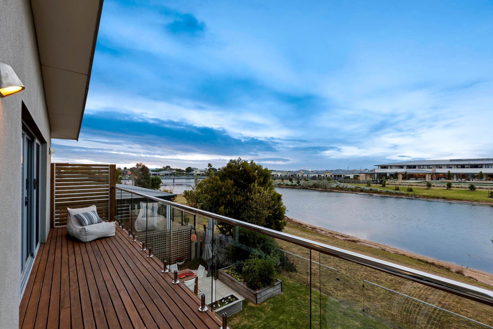 Property Gallery Thumbnail 13