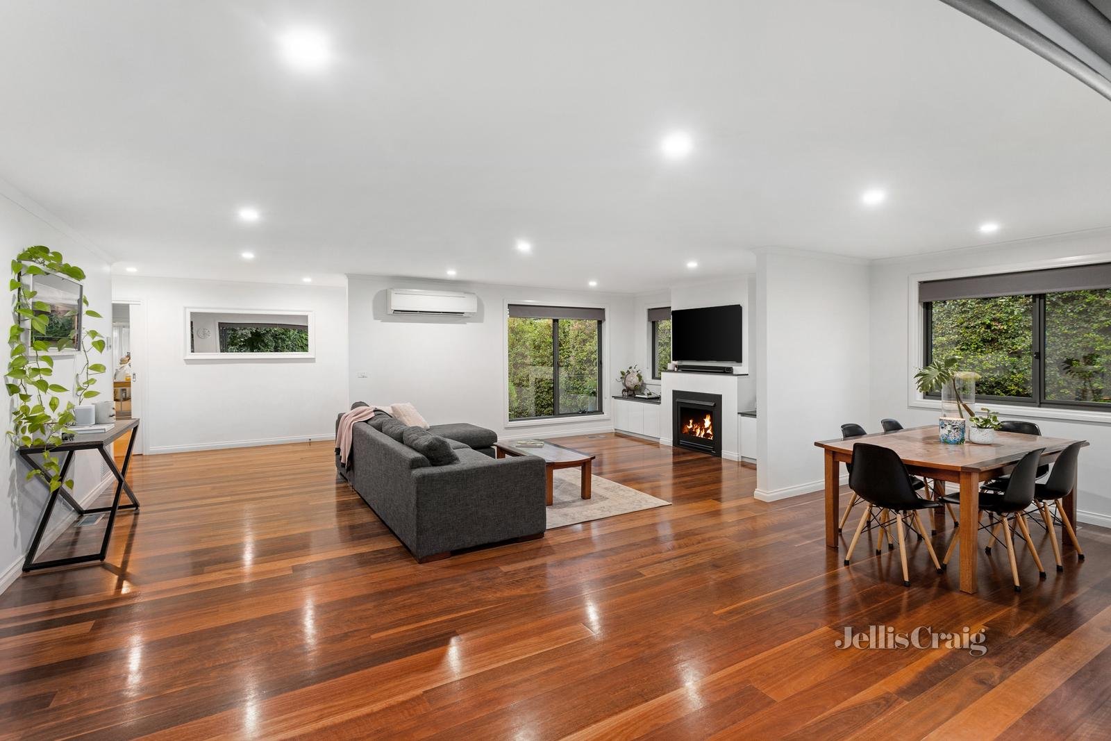 23 Cumberland Court, Forest Hill image 2