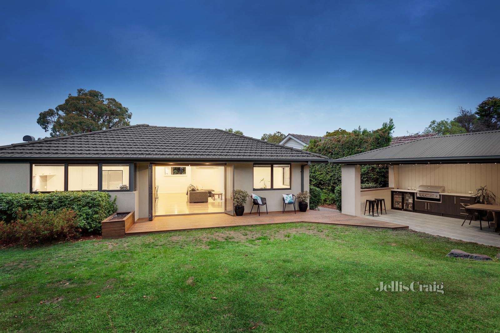 23 Cumberland Court, Forest Hill image 12