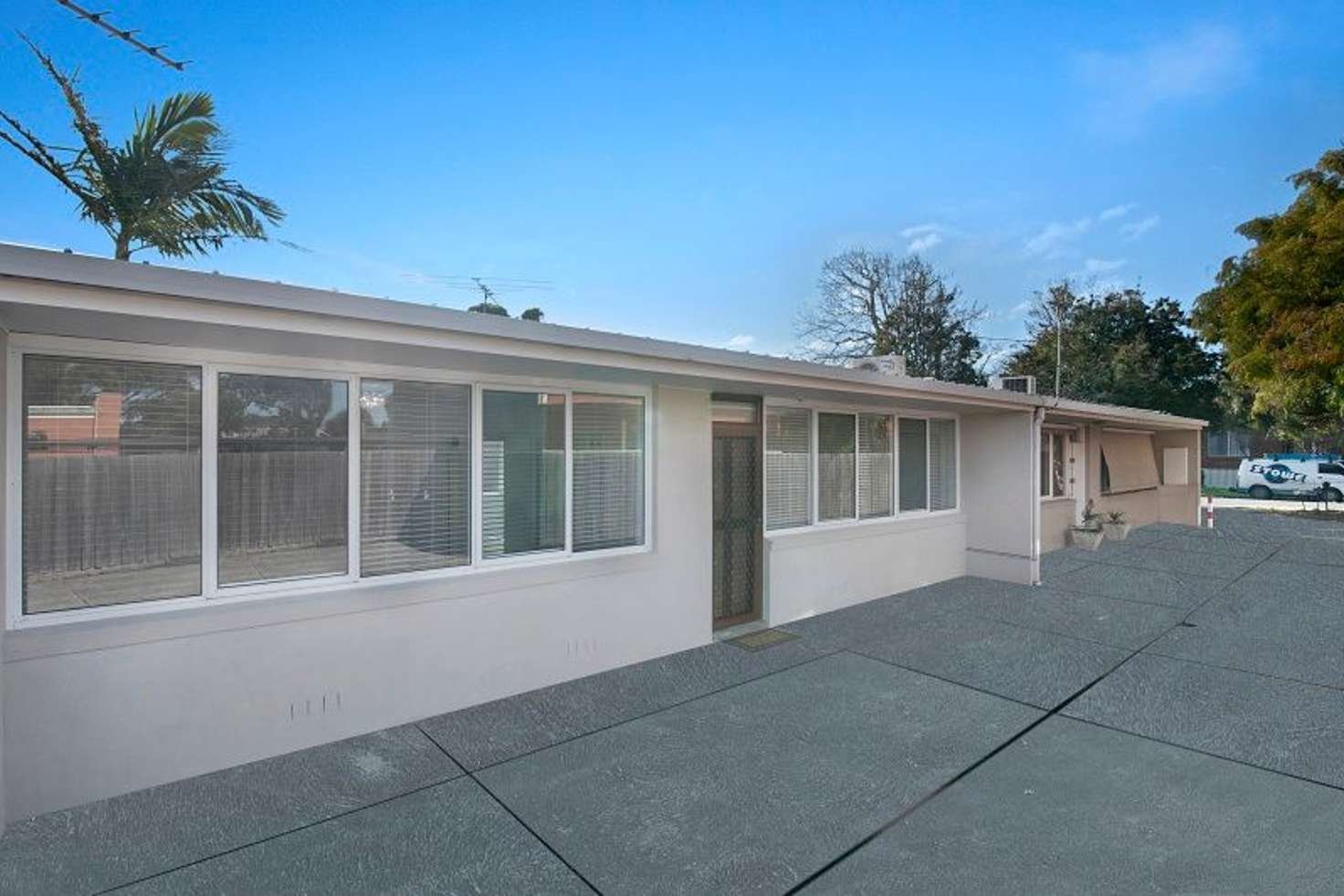 2/3 Davey Street, Parkdale image 1