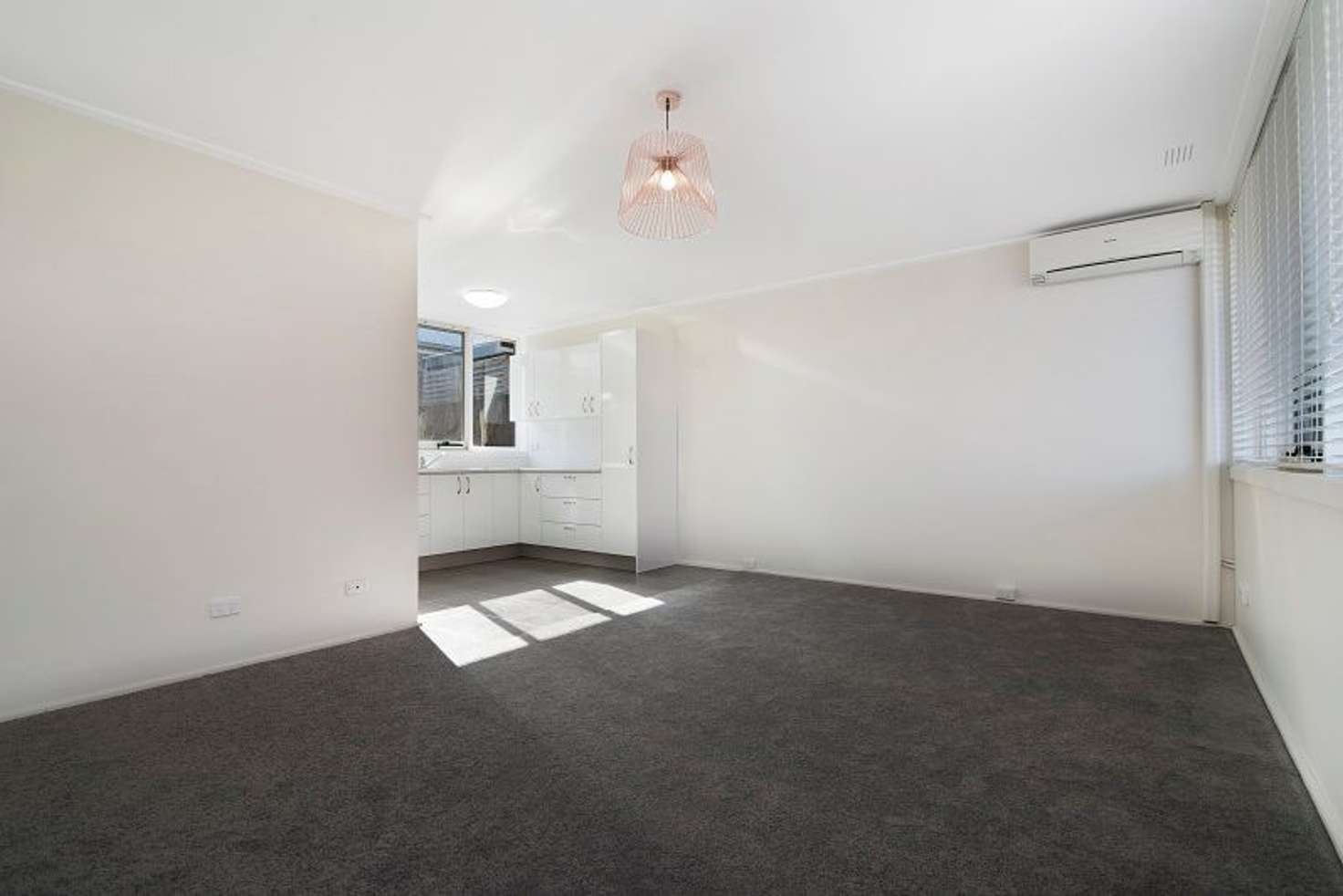 2/3 Davey Street, Parkdale image 4