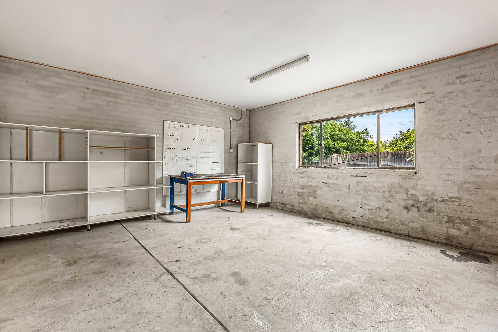 Property Gallery Thumbnail 9