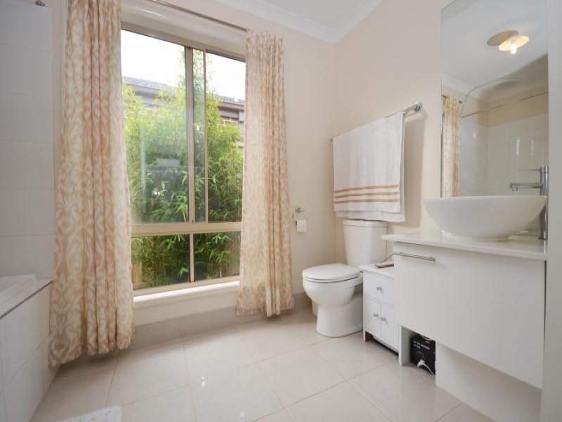 23 Deakin Drive, Delacombe image 3