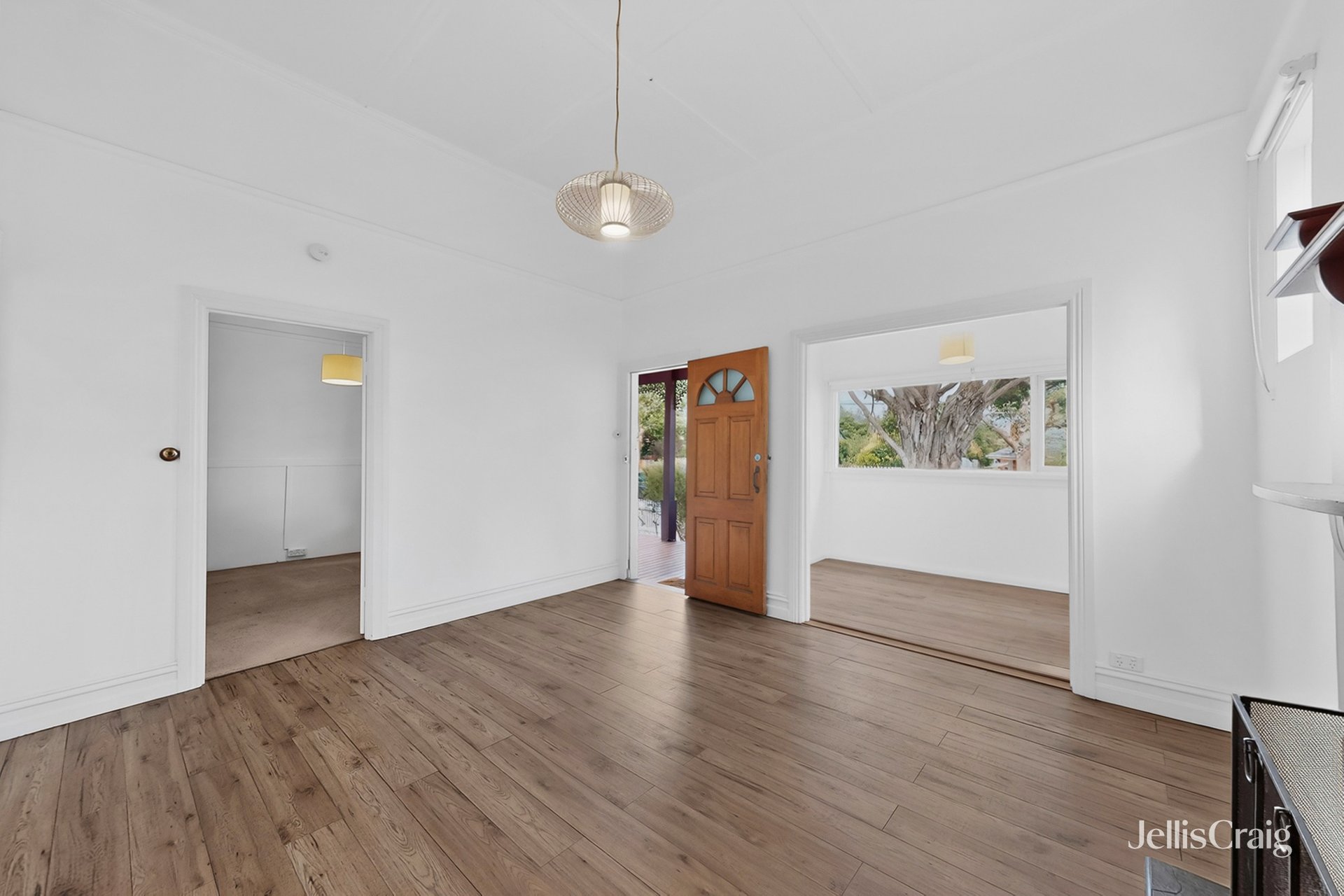 23 Deakin Street, Mitcham image 4