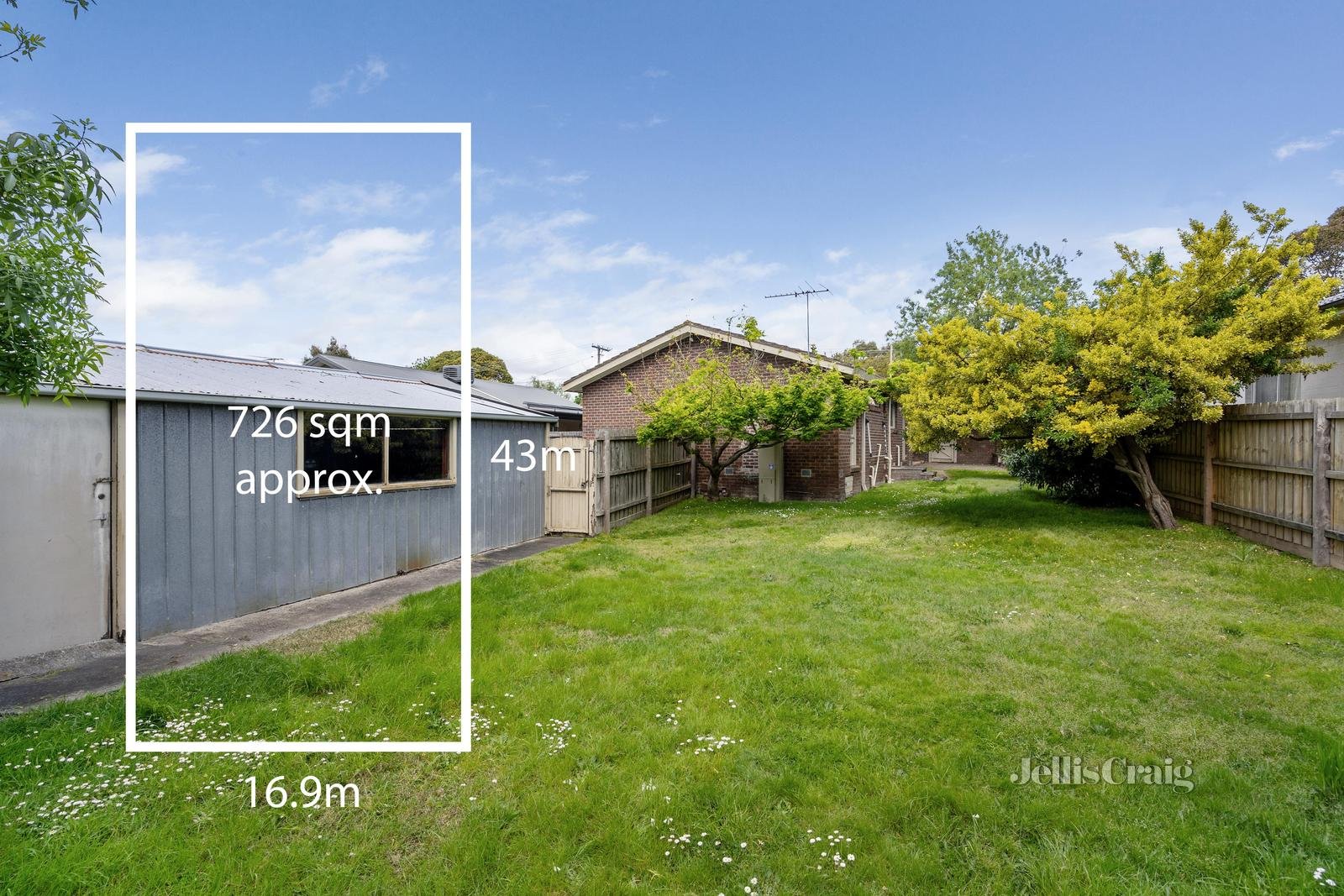 23 Dumfries Way, Wantirna image 8