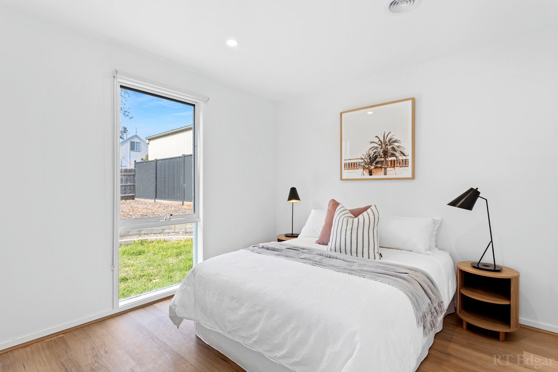 Property Gallery Thumbnail 7