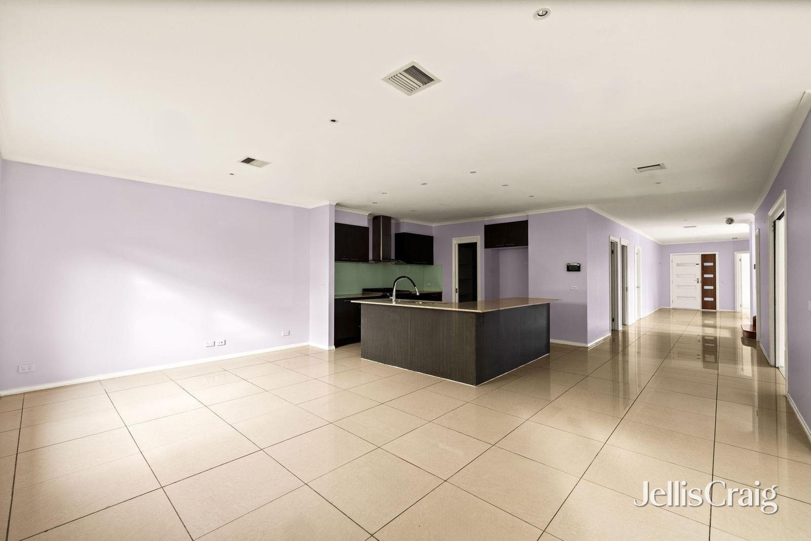 23 Dunbarrim Avenue, Cairnlea image 5