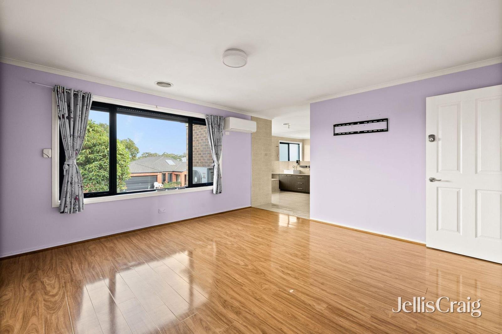 23 Dunbarrim Avenue, Cairnlea image 13