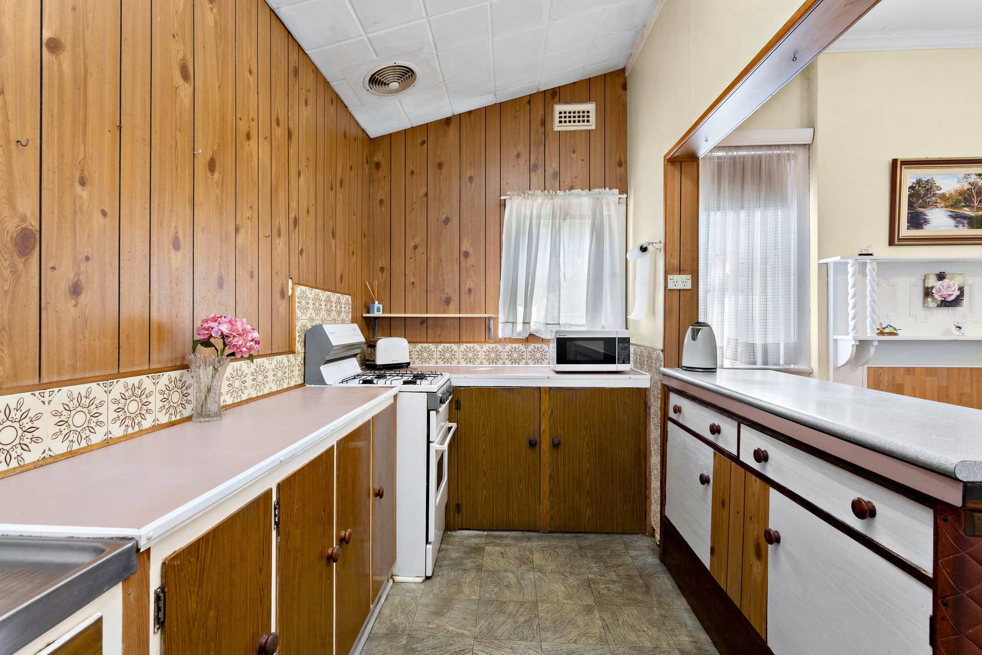 Property Gallery Thumbnail 6