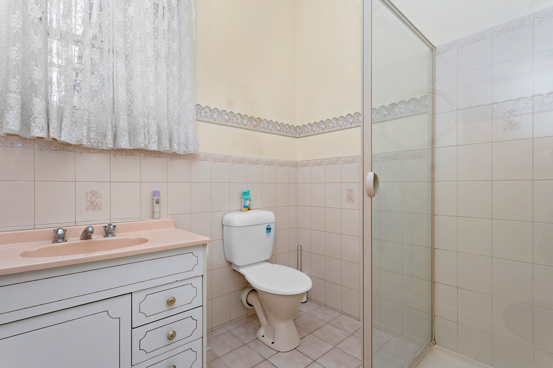 Property Gallery Thumbnail 8
