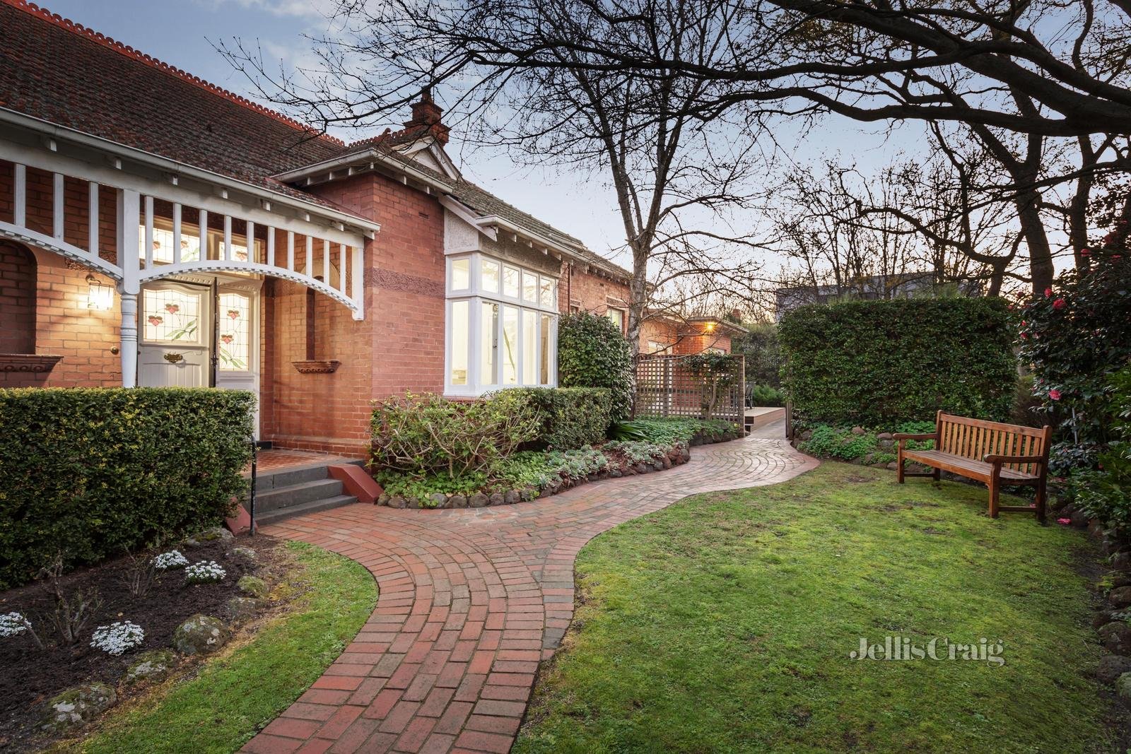 23 Epping Street, Malvern East image 2