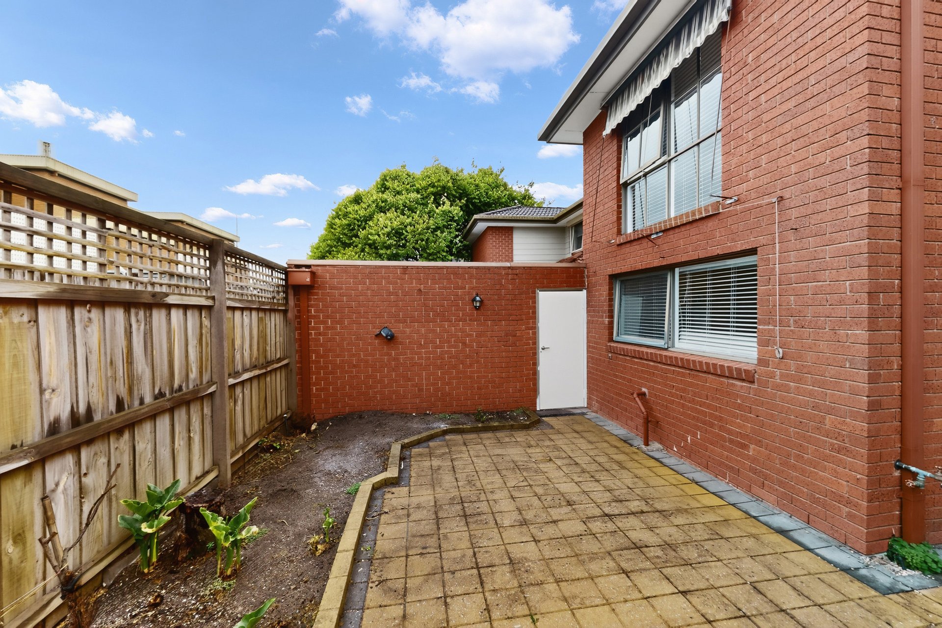 2/3 Exhibition Street, Mckinnon image 16