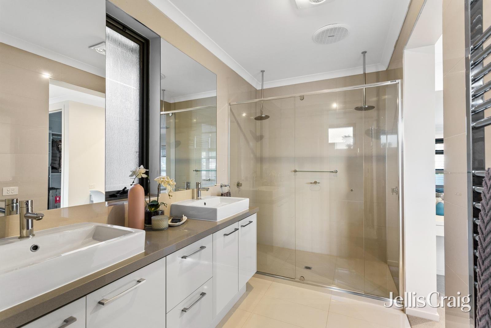 23 Fernhill Street, Glen Waverley image 6