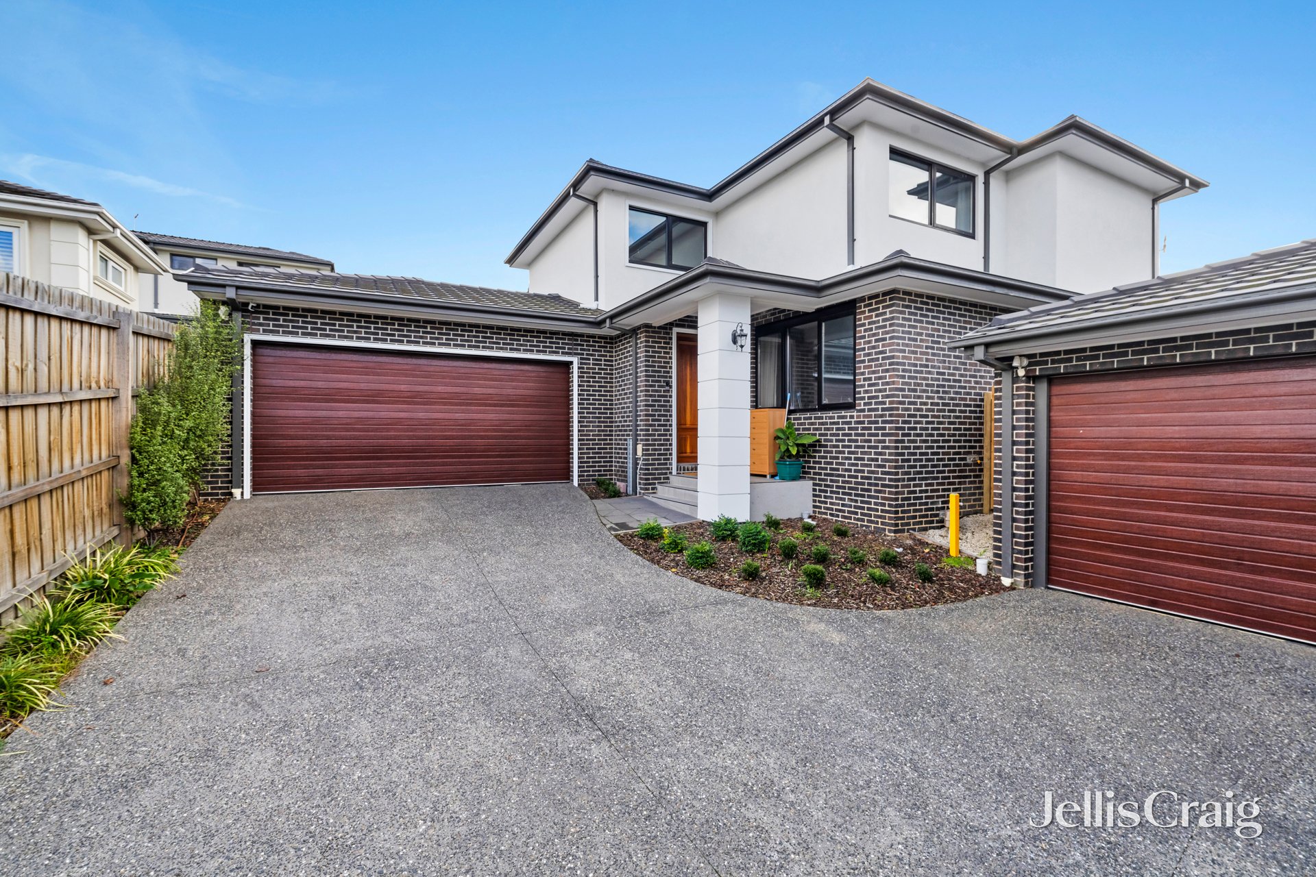 2/3 Forster Road, Mount Waverley image 11