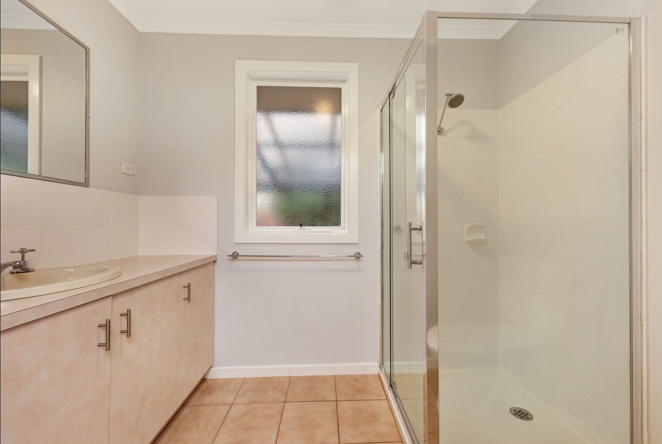Property Gallery Thumbnail 8