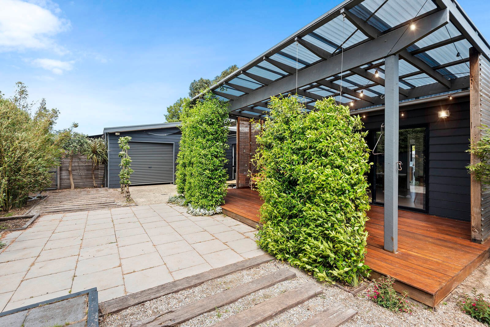 Property Gallery Thumbnail 9