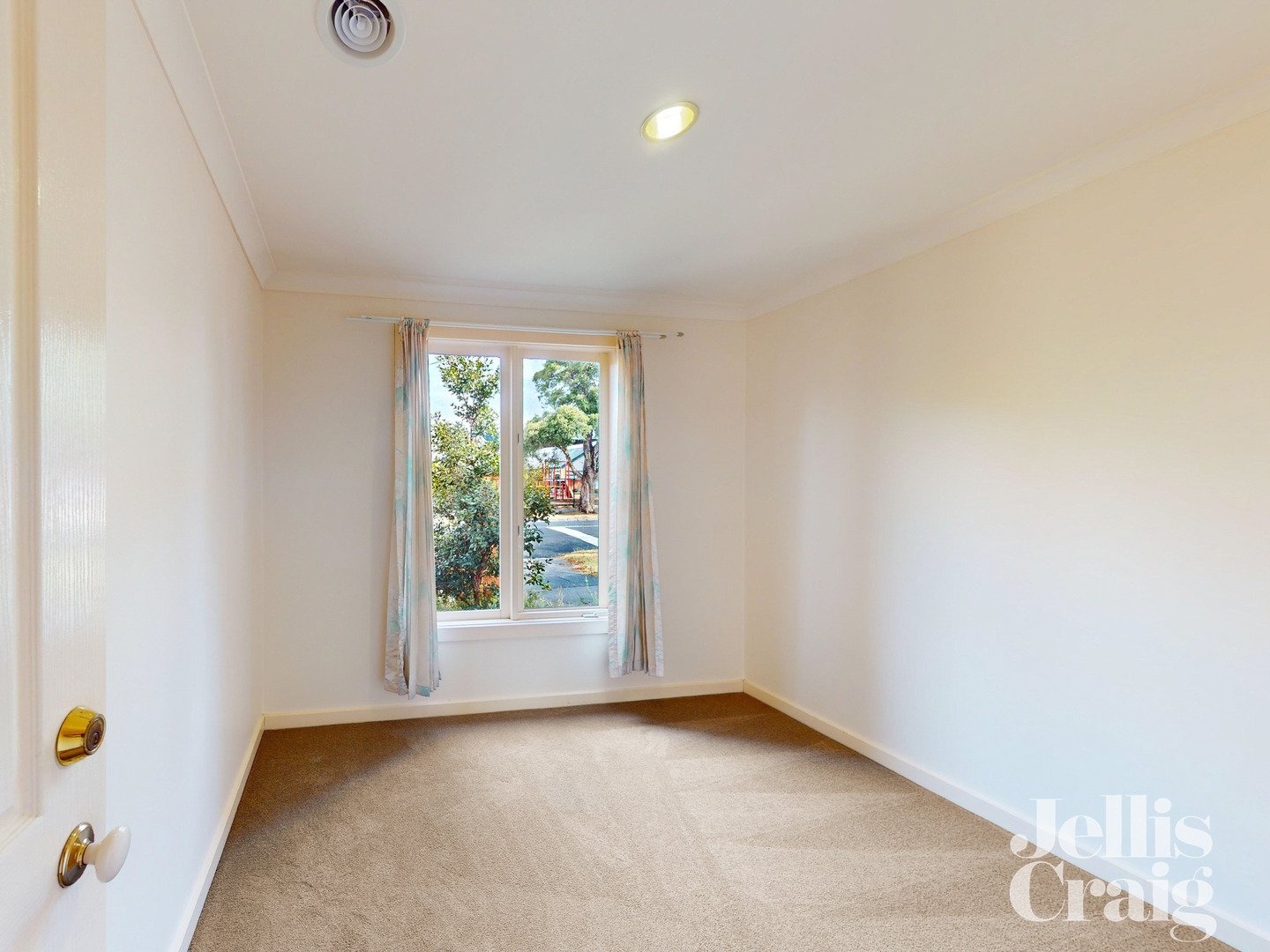 23 Garden Avenue, Glen Huntly image 5