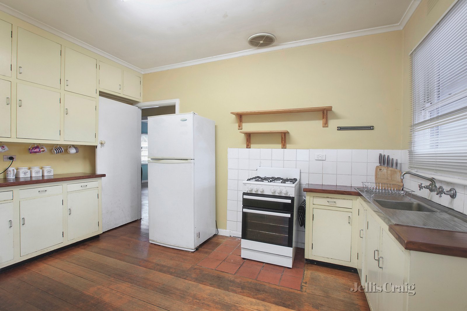 23 Garden Street, Box Hill North image 4