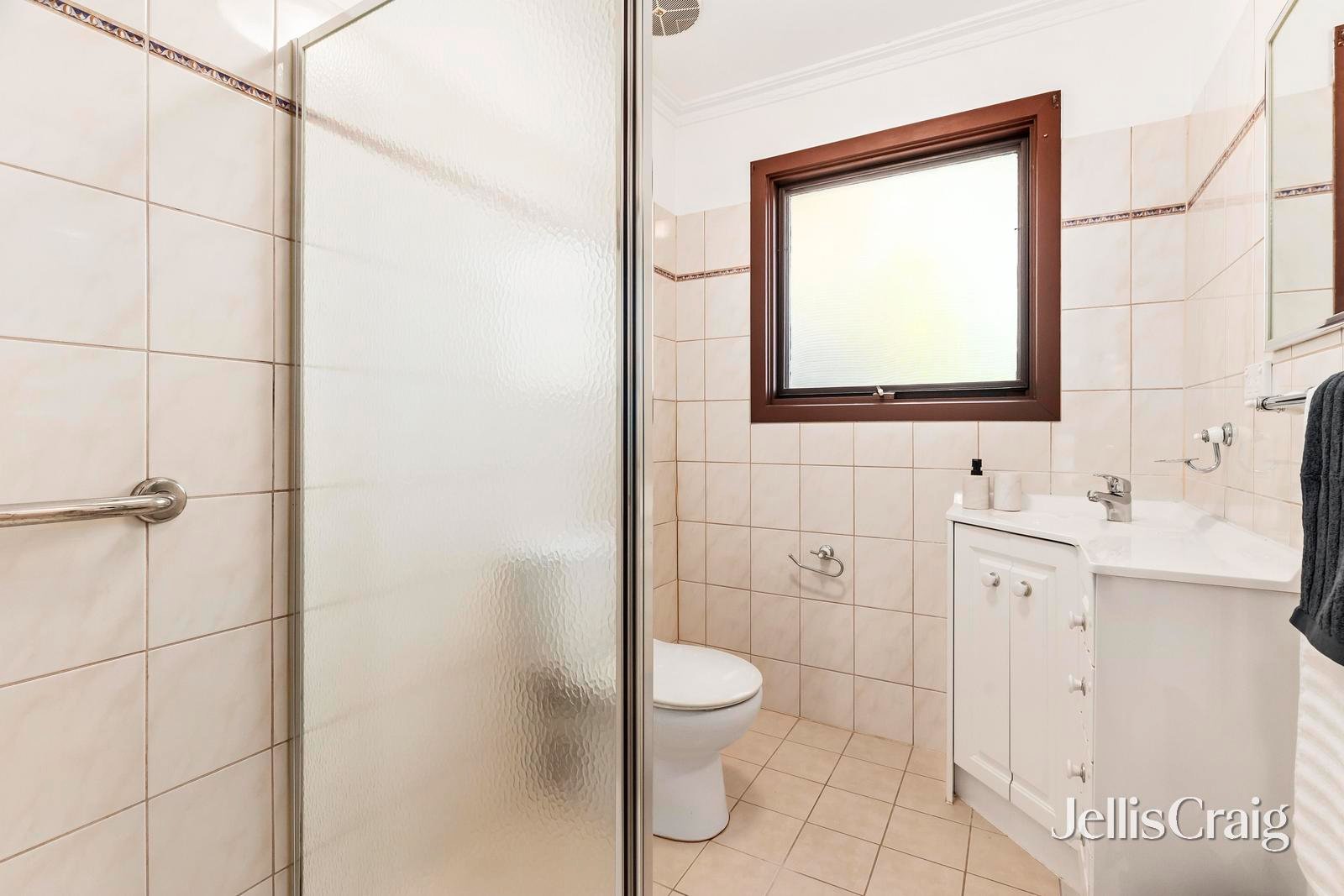 23 Golden Way, Bulleen image 11