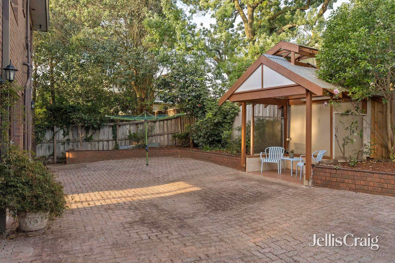 23 Golden Way, Bulleen image 14