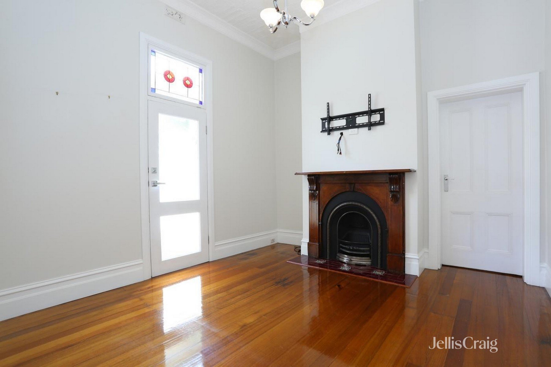 23 Gordon Grove, Northcote image 3