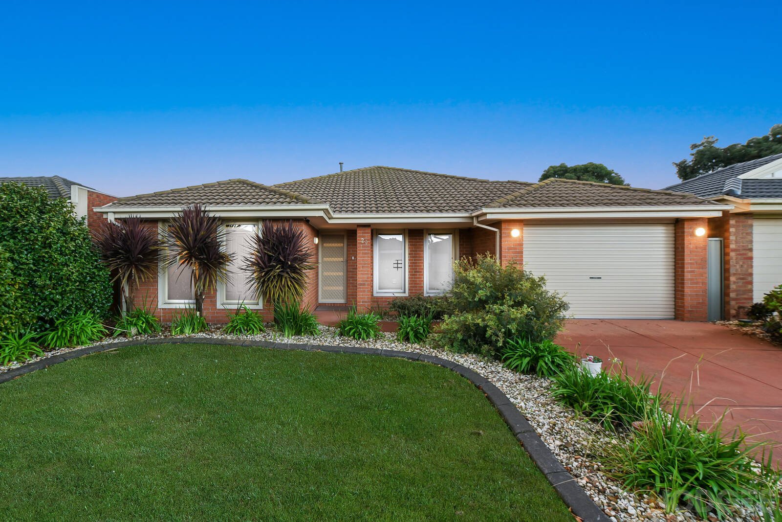 23 Greenaway Terrace Cranbourne East