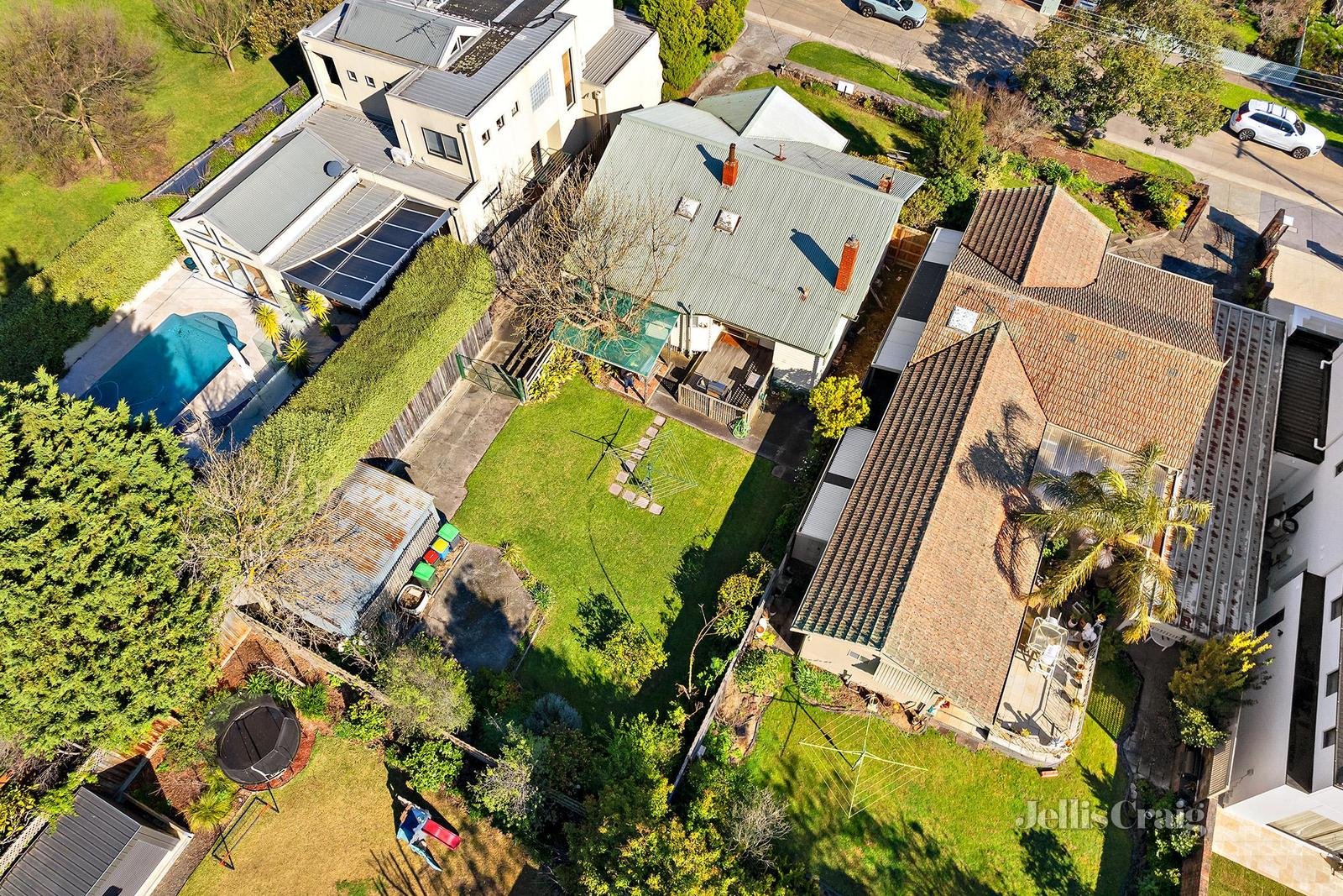 23 Grovedale Road, Surrey Hills image 5