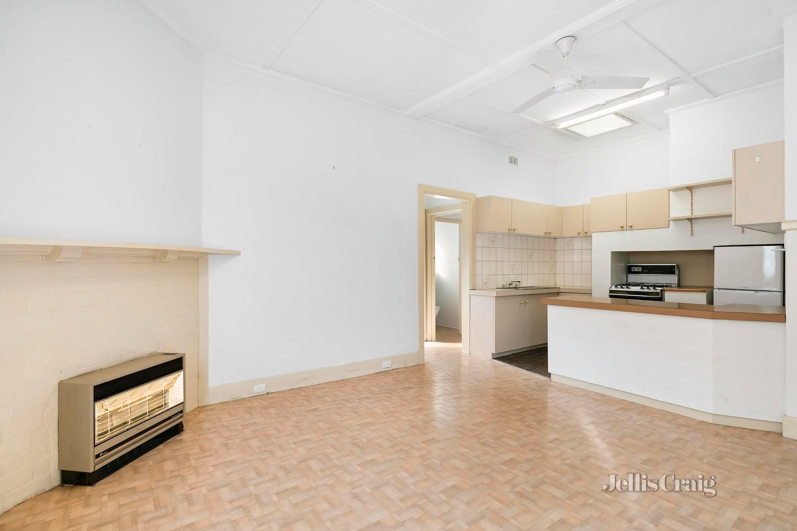 23 Grovedale Road, Surrey Hills image 6