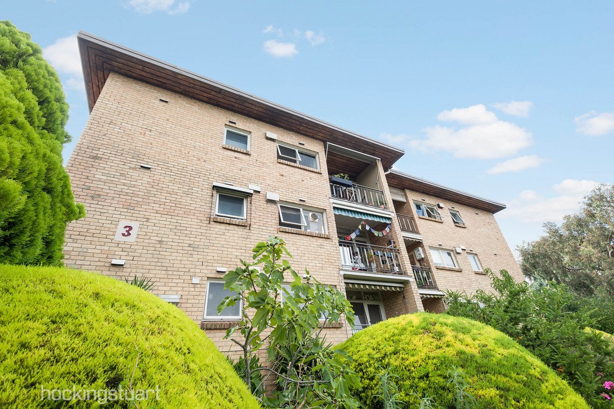 2/3 Harrison Crescent, Hawthorn image 9