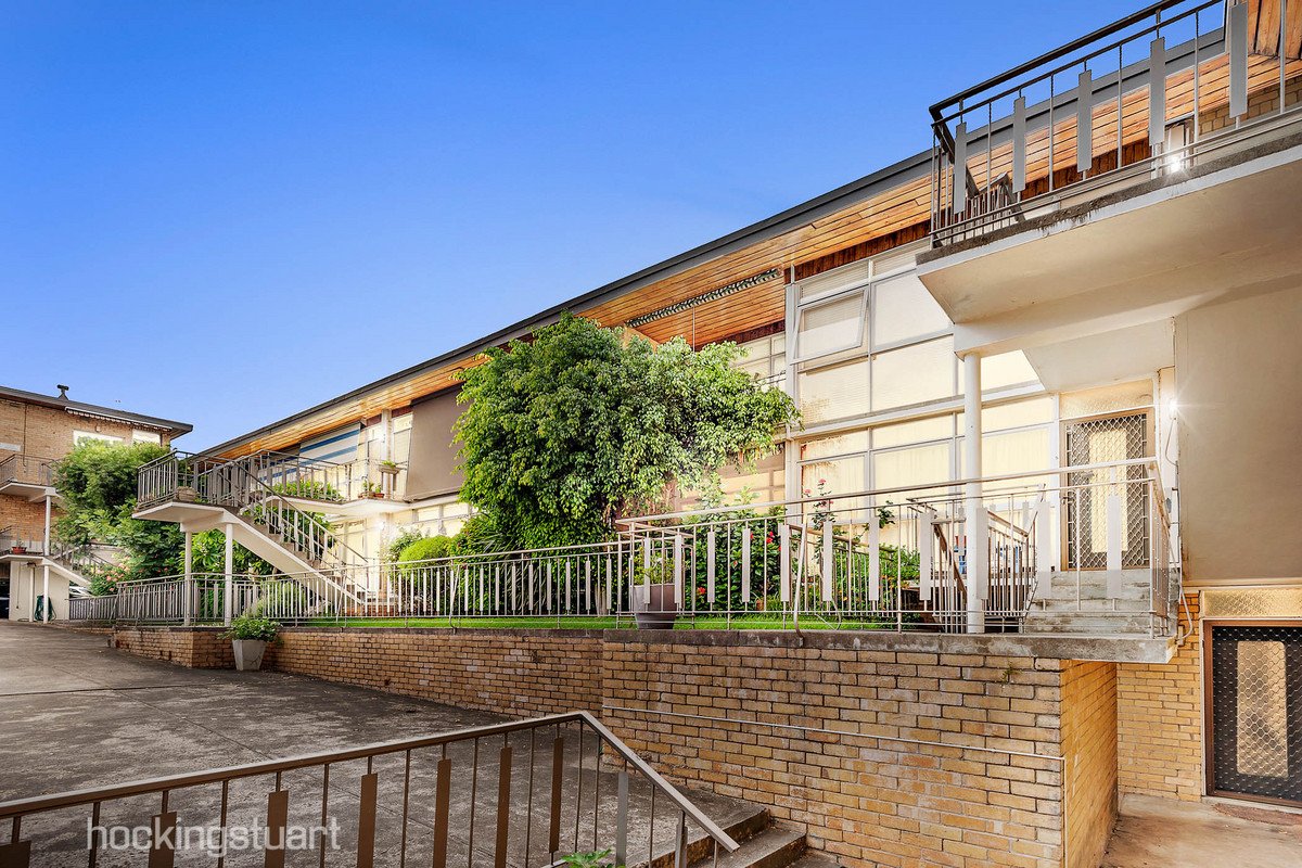 2/3 Harrison Crescent, Hawthorn image 10