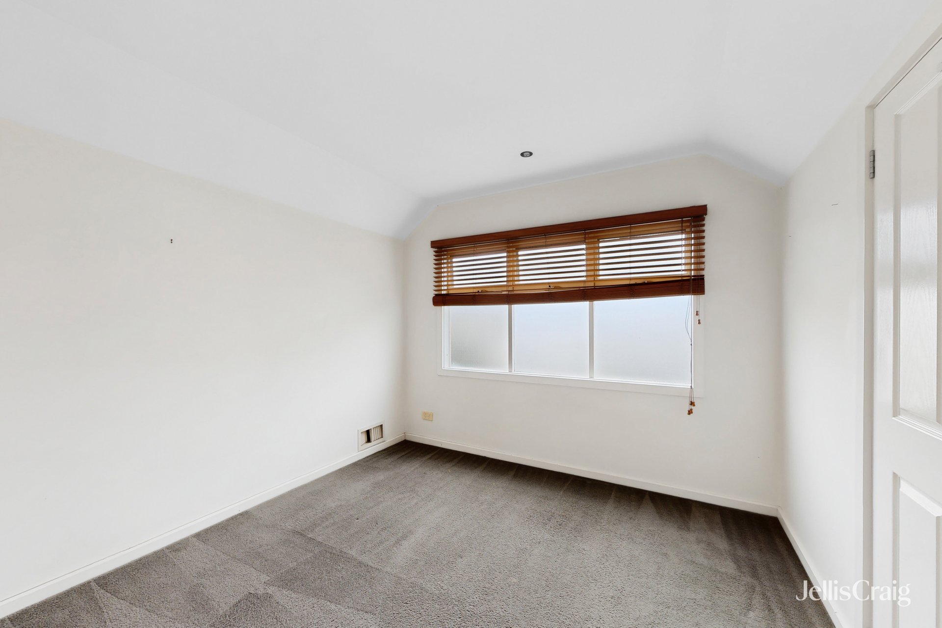 2/3 Havelock Street, Maidstone image 10