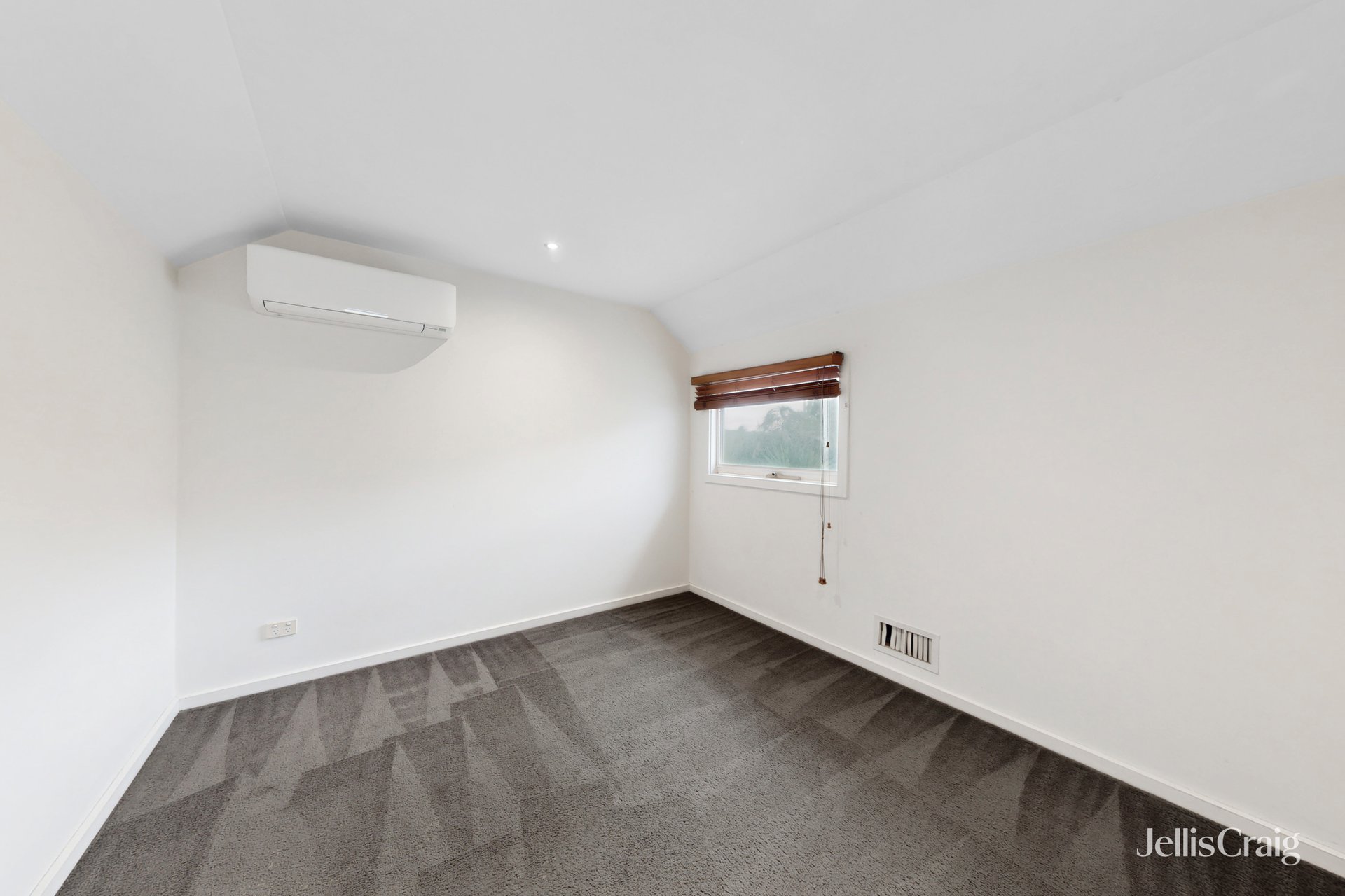 2/3 Havelock Street, Maidstone image 9