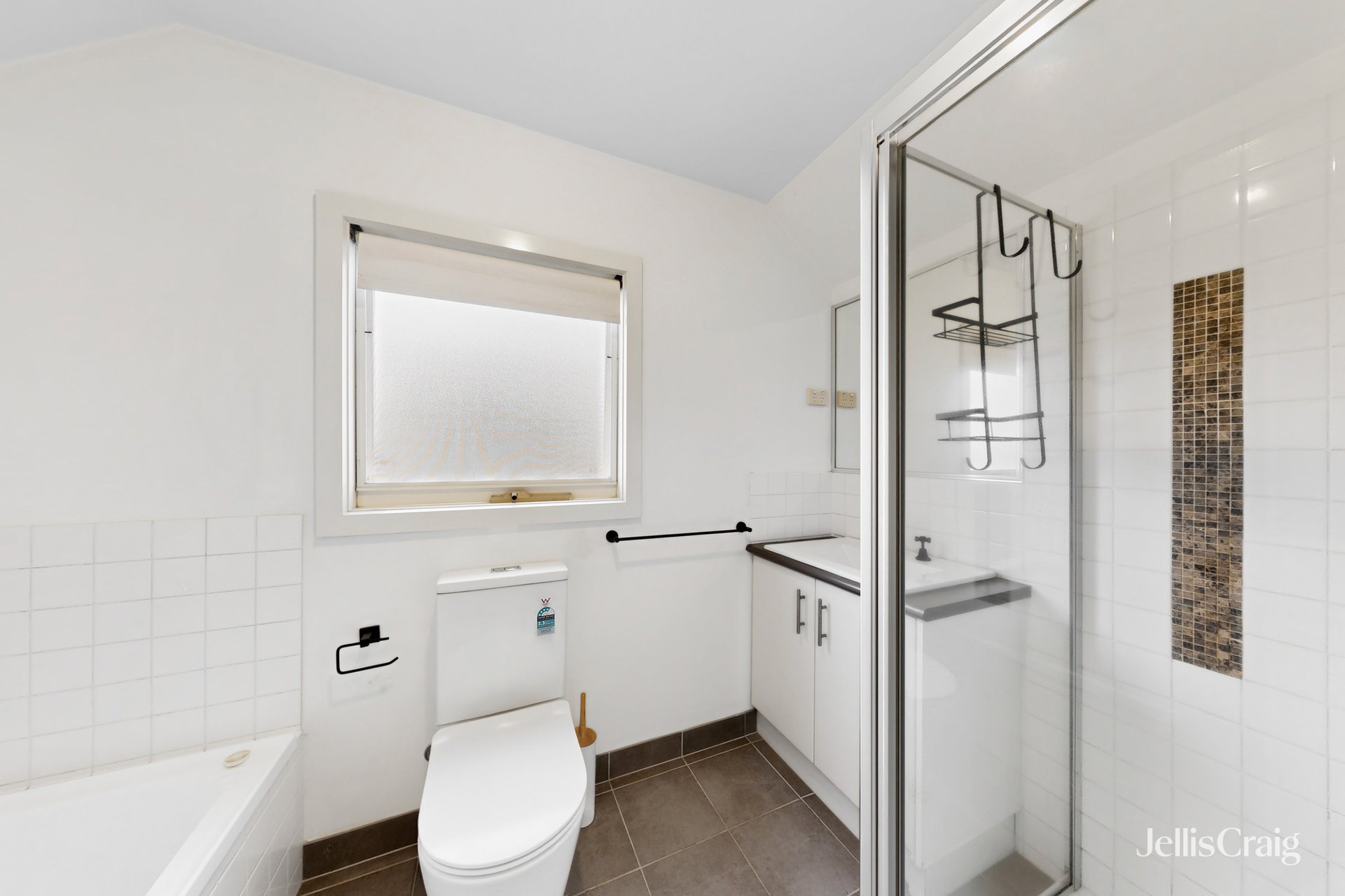 2/3 Havelock Street, Maidstone image 12