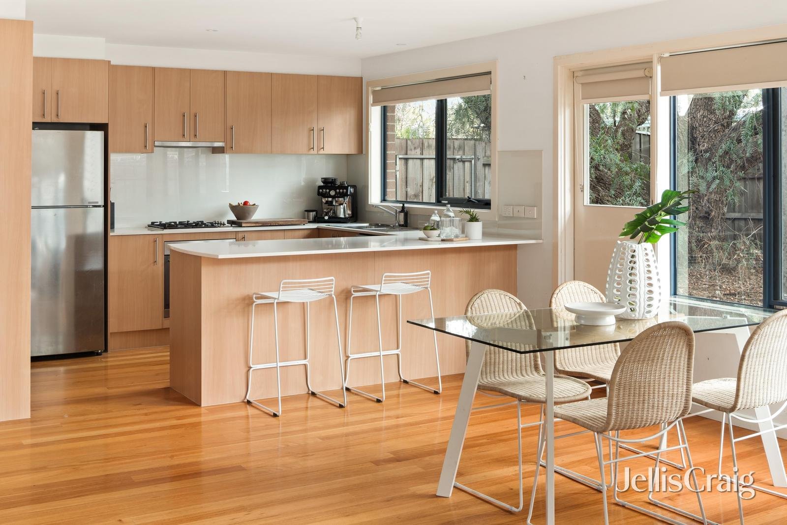 2/3 Hermitage Street, Cheltenham image 2