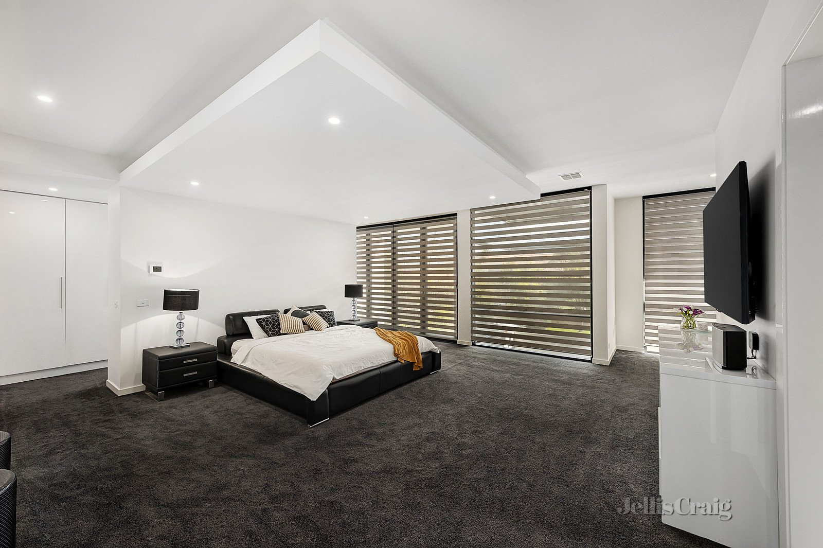 23 Hertford Crescent, Balwyn image 10