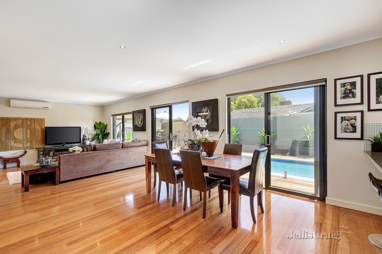 2/3 Hilda Street, Malvern East image 6