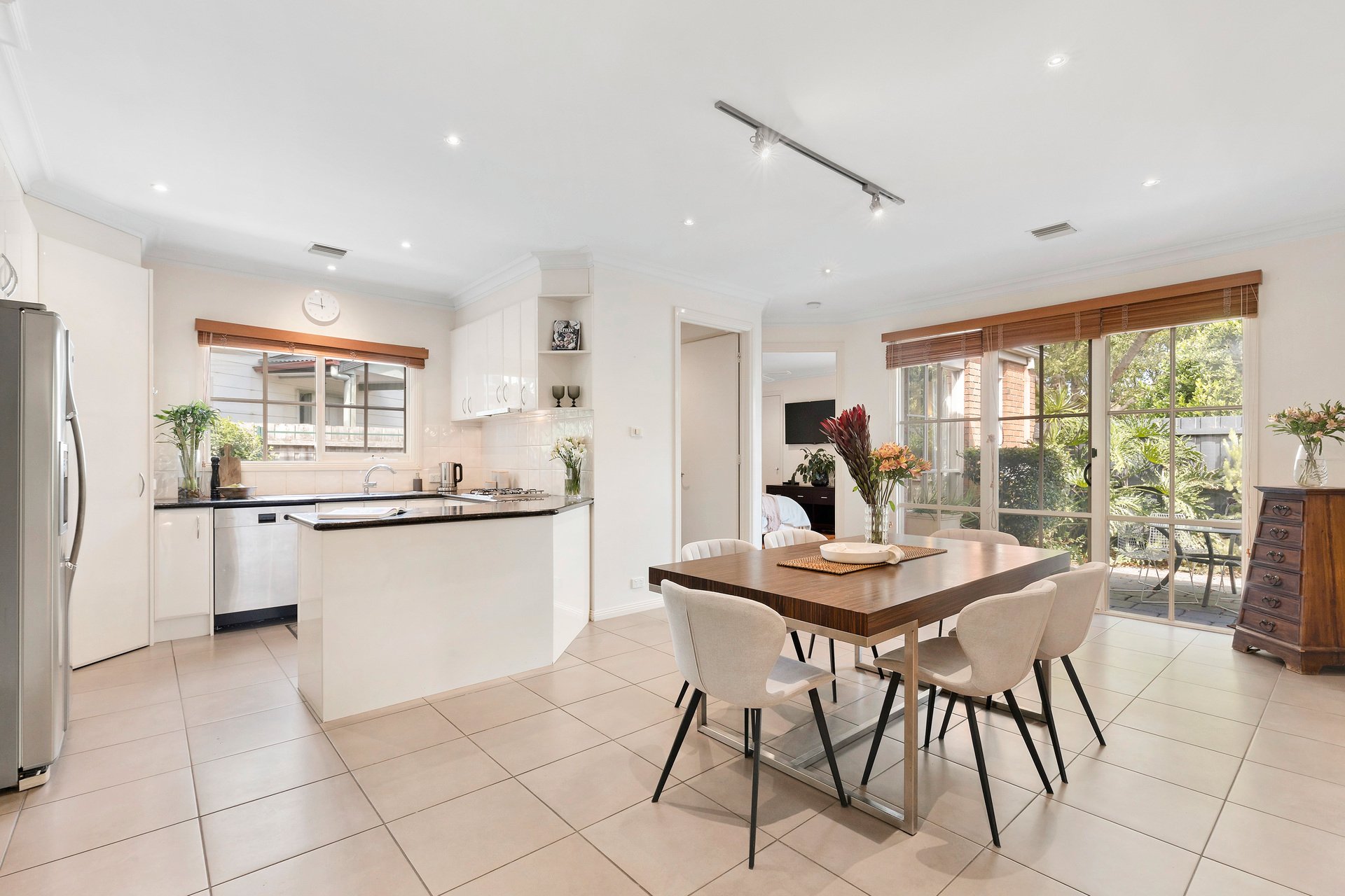 Property Gallery Thumbnail 5