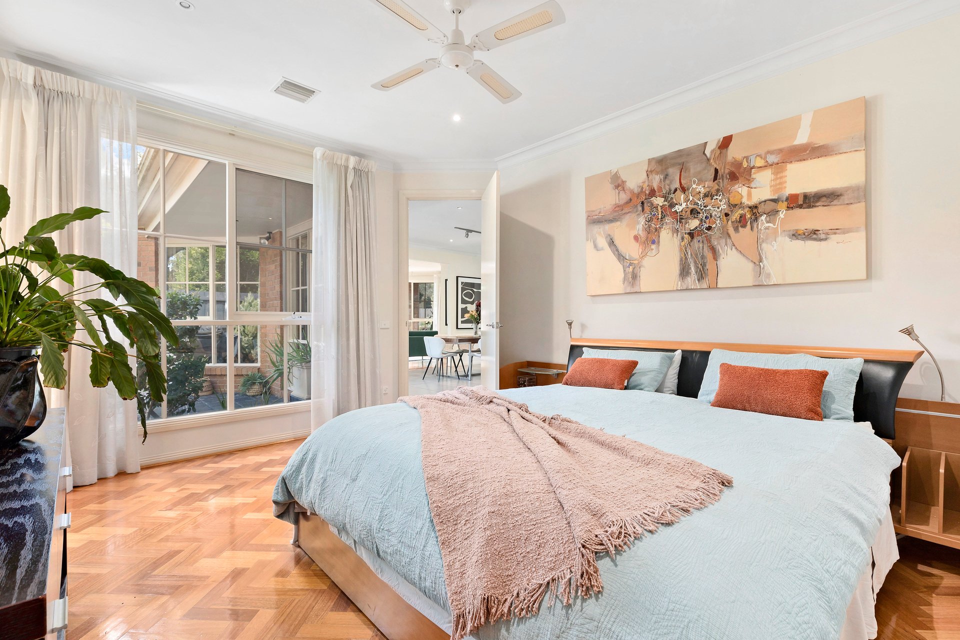 Property Gallery Thumbnail 8