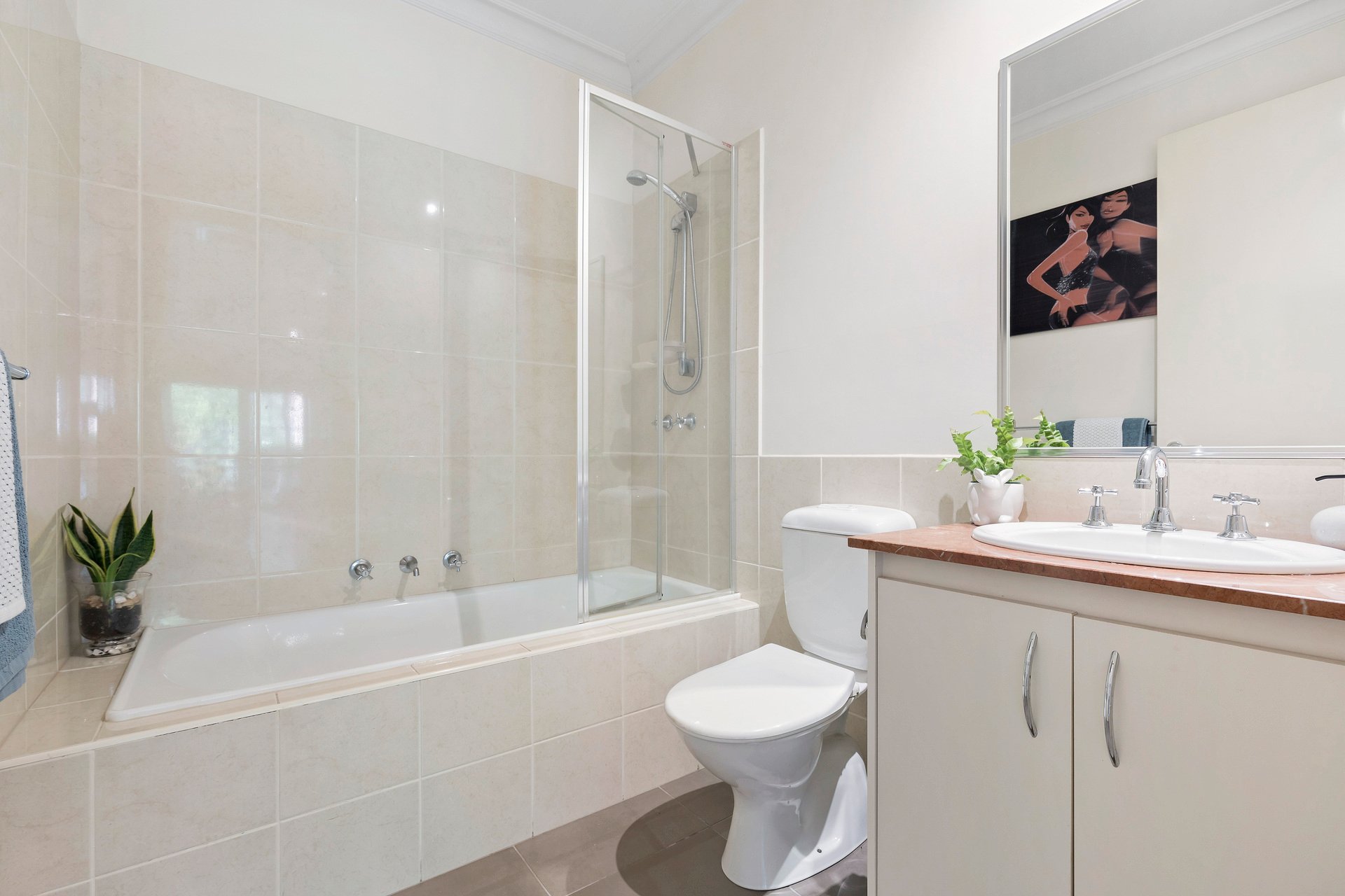 Property Gallery Thumbnail 9