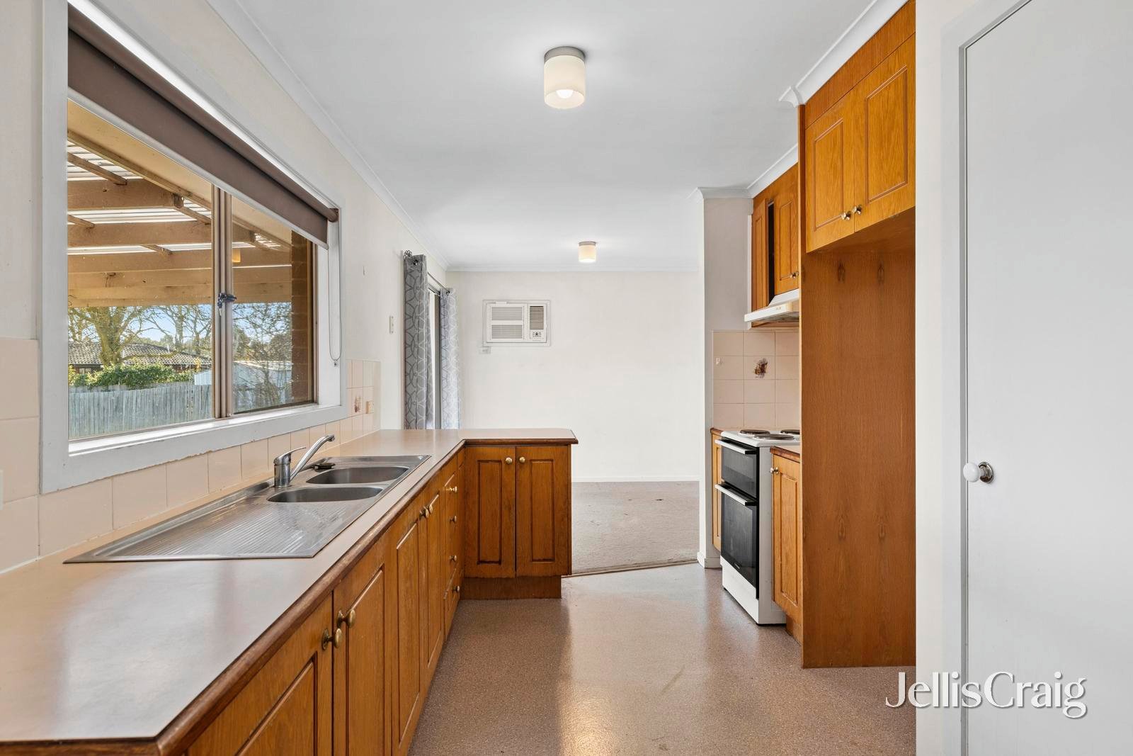 23 Jacobs Avenue, Kyneton image 5