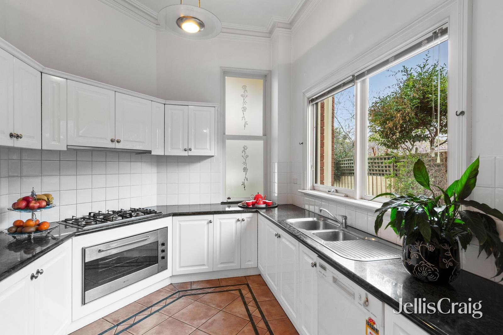 23 Kaleno View, Balwyn image 8