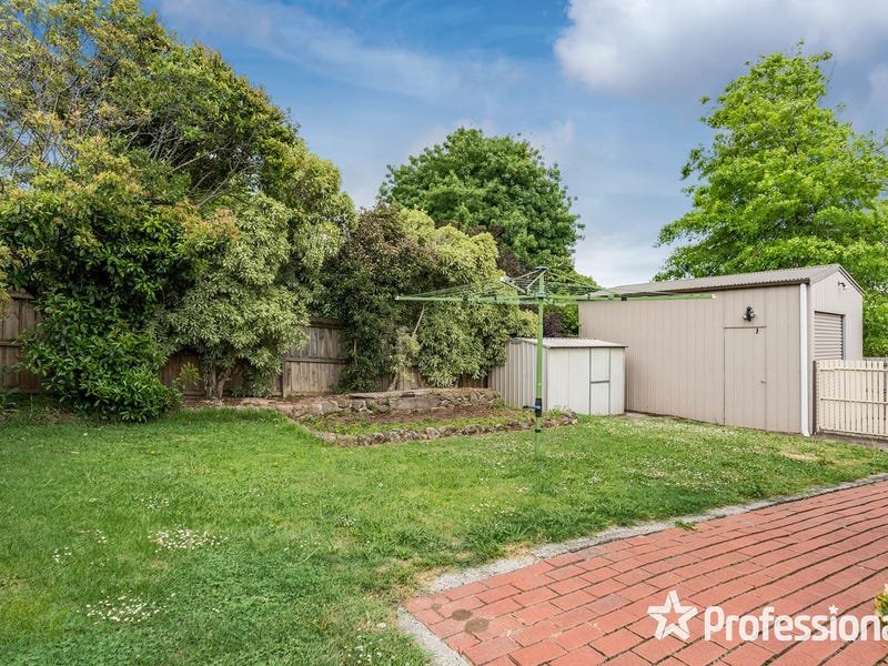 23 Lancaster Place, Chirnside Park image 8