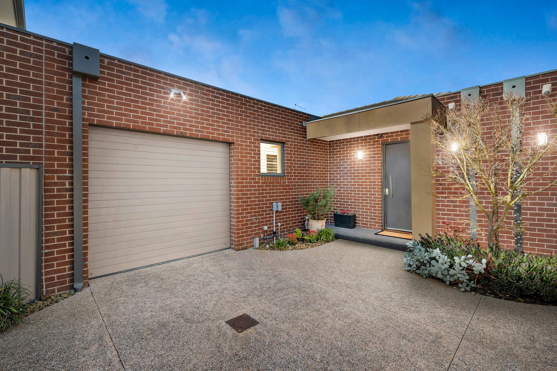 Property Gallery - Main Image