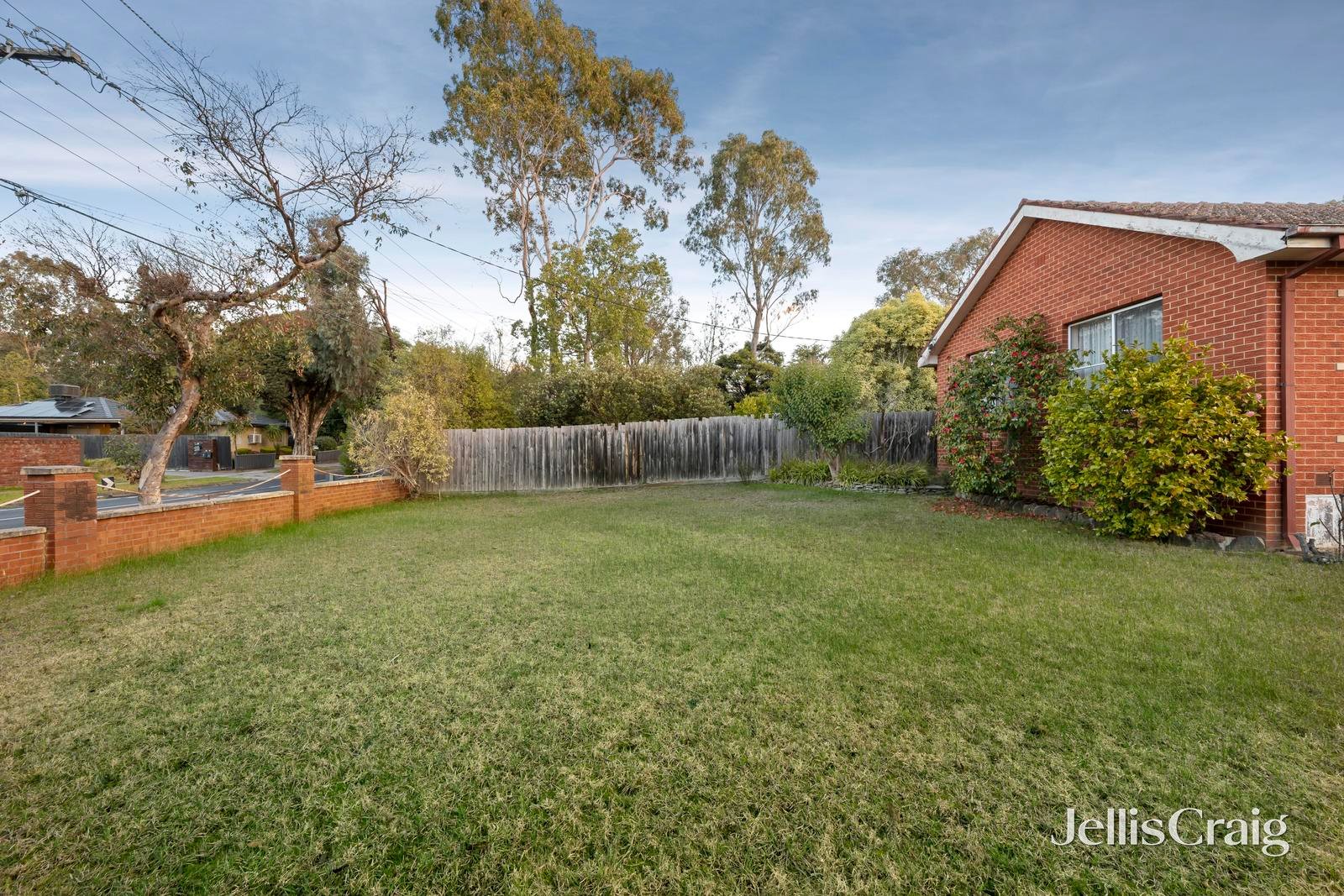 23 Lee Ann Crescent, Croydon image 8