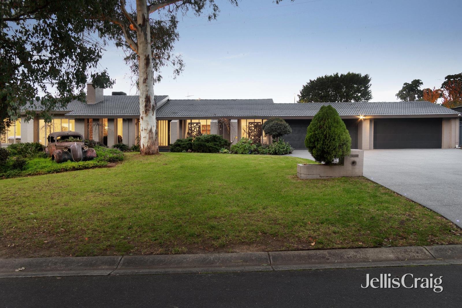 23 Limassol Court, Donvale image 1