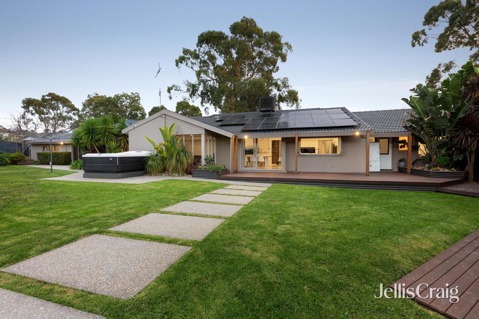 23 Limassol Court, Donvale image 13