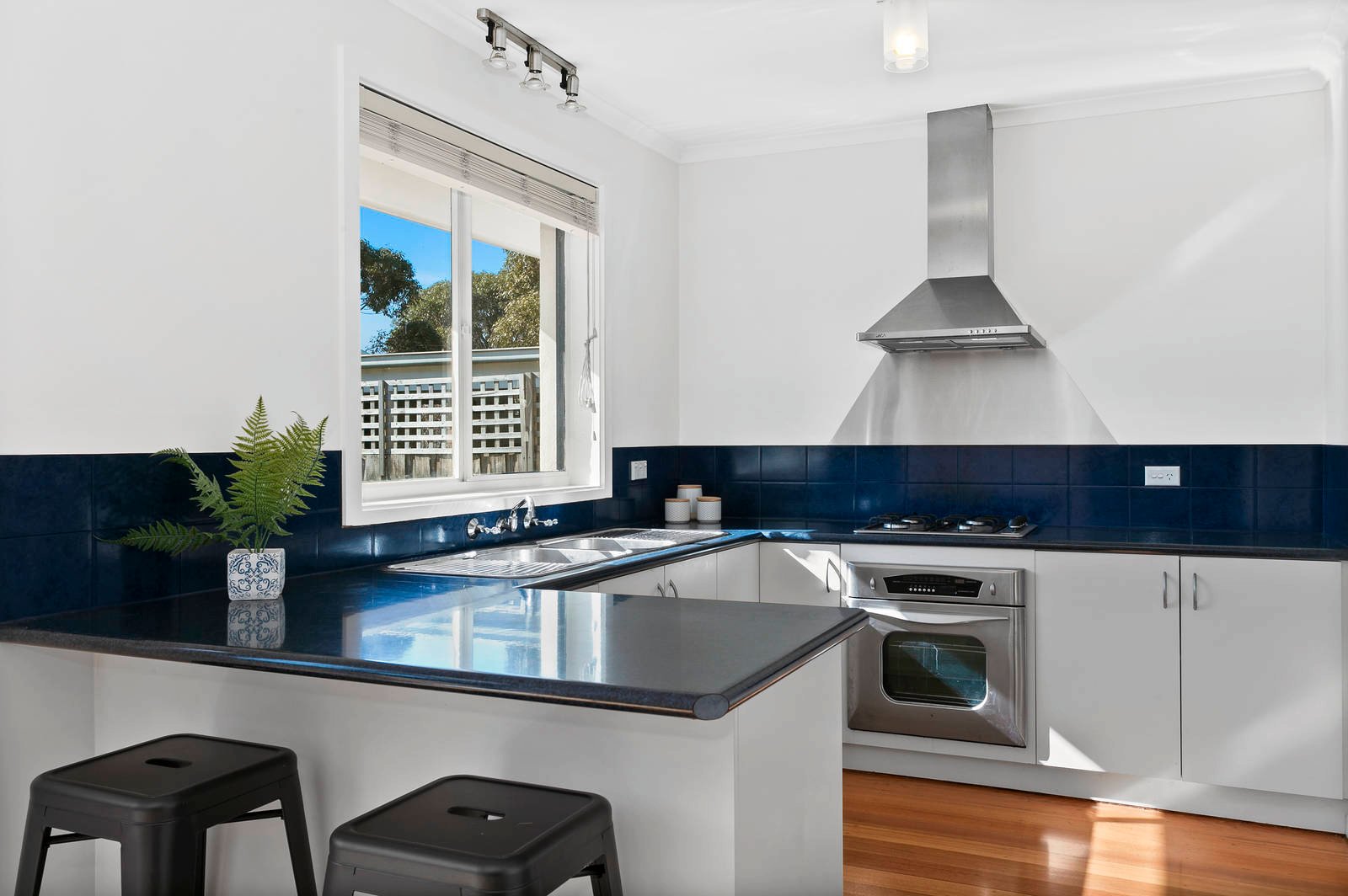 Property Gallery Thumbnail 3