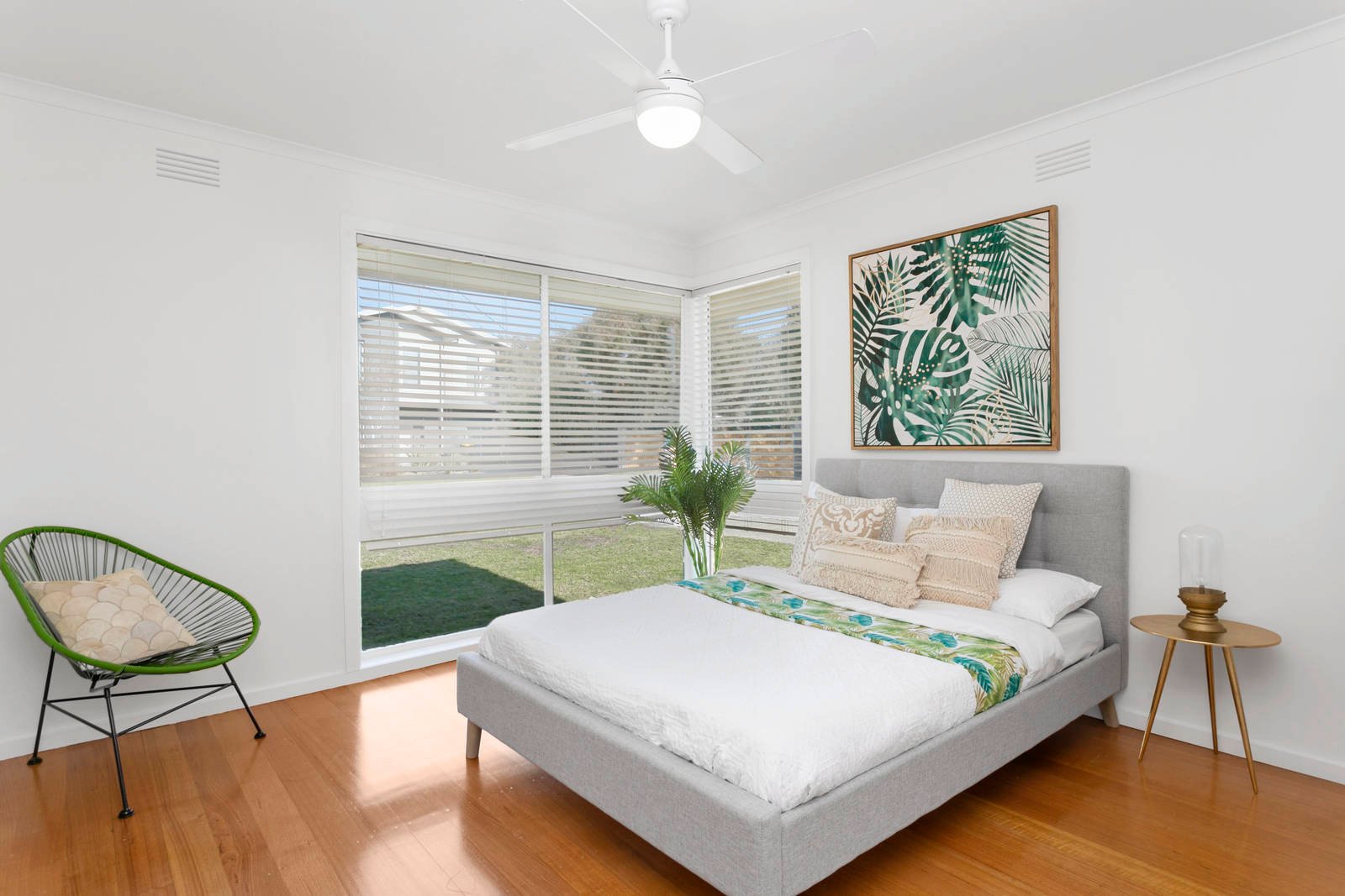 Property Gallery Thumbnail 6