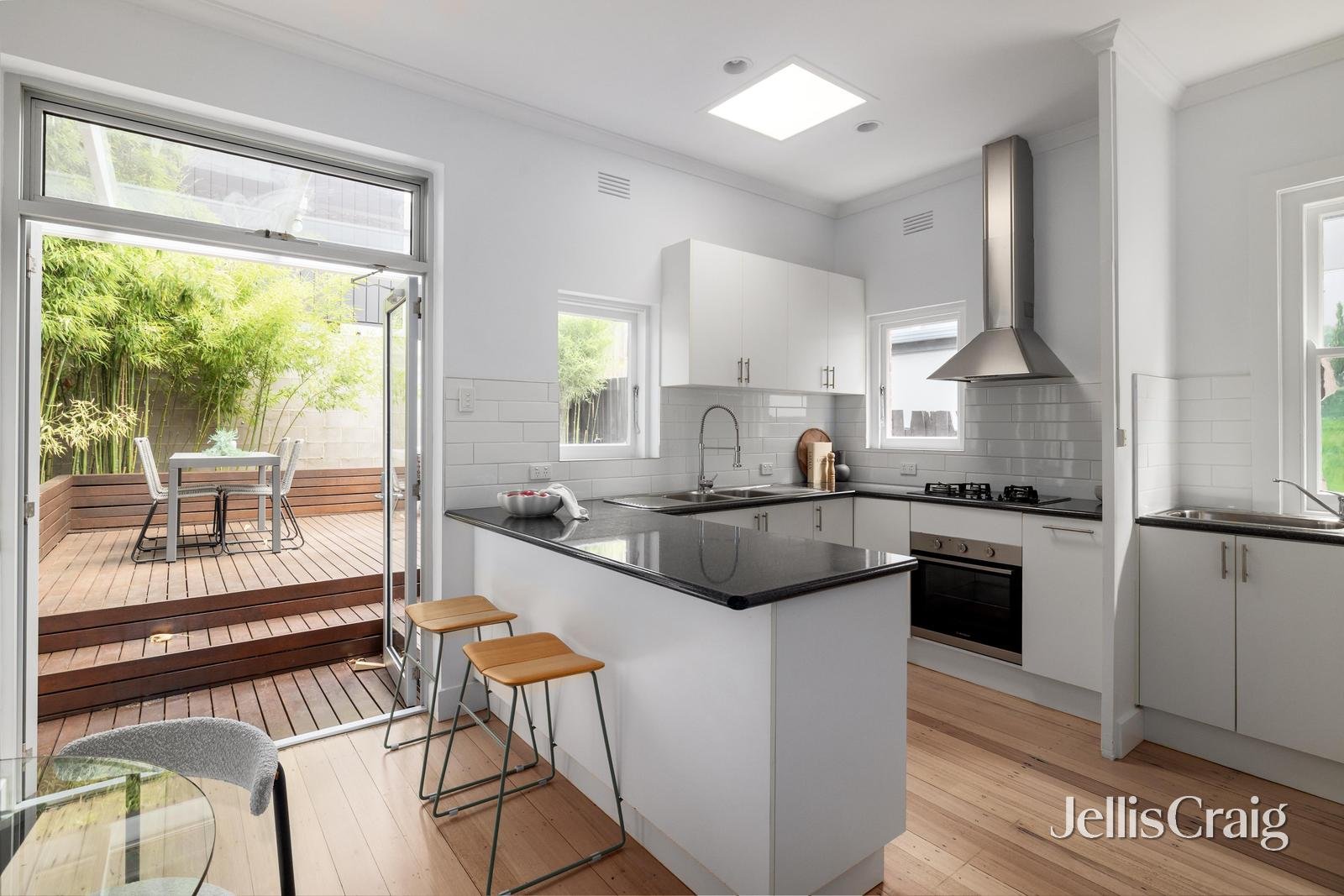 23 Macfarlan Street, South&nbsp;Yarra image 3